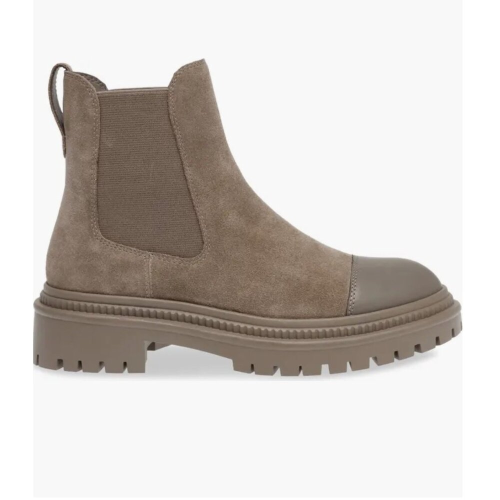 Steve Madden Mayslie Lug Sole Chelsea Boot – Taupe Suede, Size 8, New Without Bo